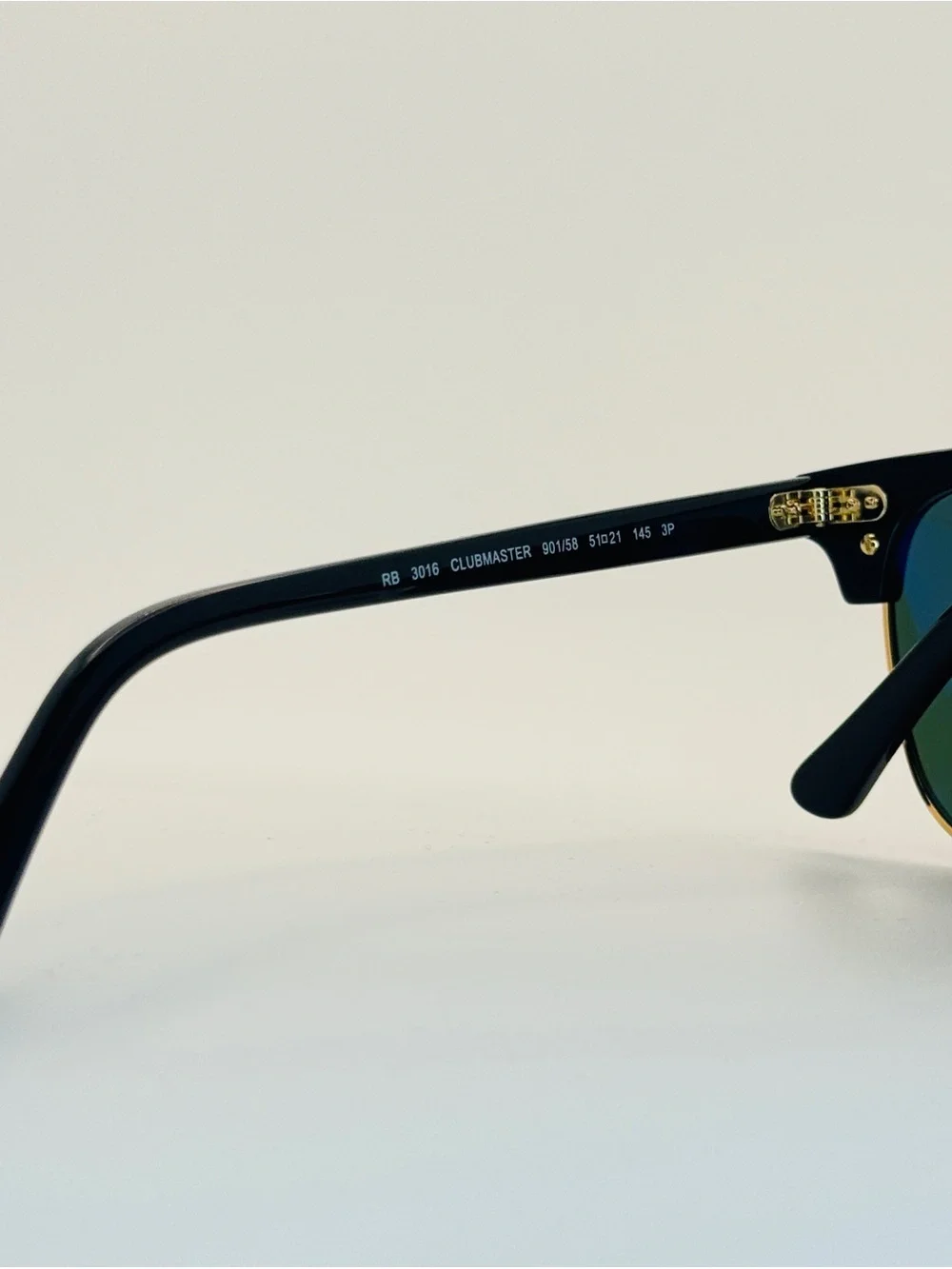 Ray-Ban RB3016 CLUBMASTER